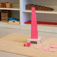 Montessori Material "Der rosa Turm"